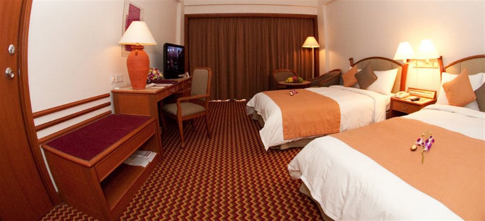 Parkcity Everly Hotel Miri Bagian luar foto