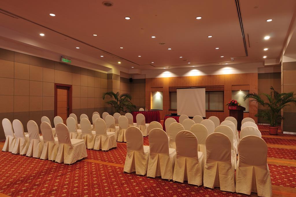 Parkcity Everly Hotel Miri Bagian luar foto