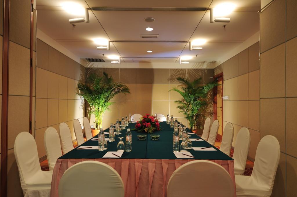 Parkcity Everly Hotel Miri Bagian luar foto