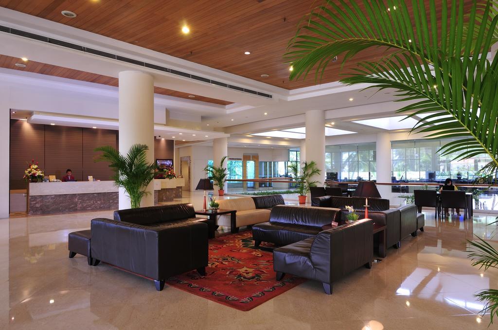 Parkcity Everly Hotel Miri Bagian luar foto