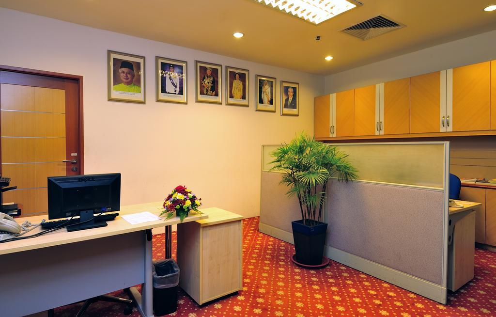 Parkcity Everly Hotel Miri Bagian luar foto