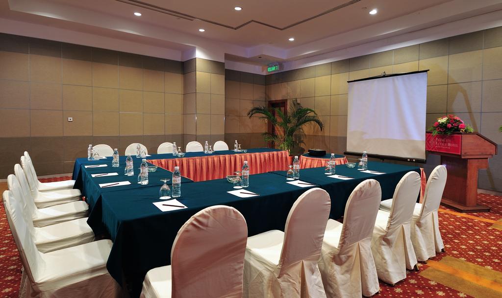 Parkcity Everly Hotel Miri Bagian luar foto