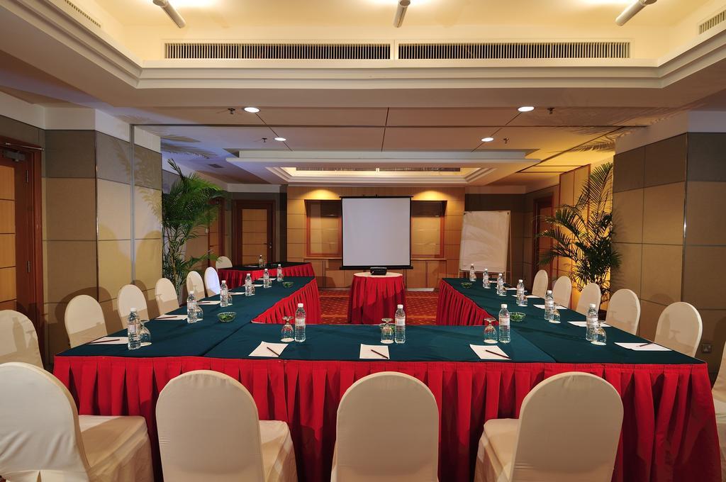 Parkcity Everly Hotel Miri Bagian luar foto